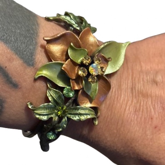 2/$30 Unique Floral Metallic Bracelet with Rhinestones - Picture 10 of 12